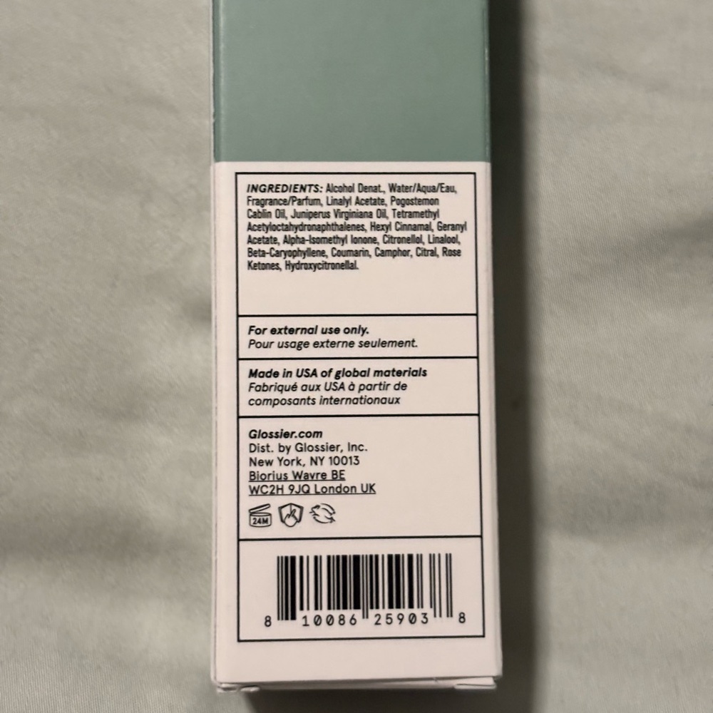 Glossier Body Spritz - Sandstone Cypress - Picture 3 of 3